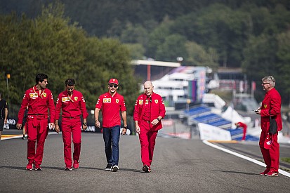 Leclerc legalább az egyik ziccert belőné a Ferrarival Spában, vagy Monzában