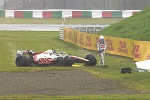 VIDEO: Schumacher sufre un accidente por la lluvia el viernes en Japón