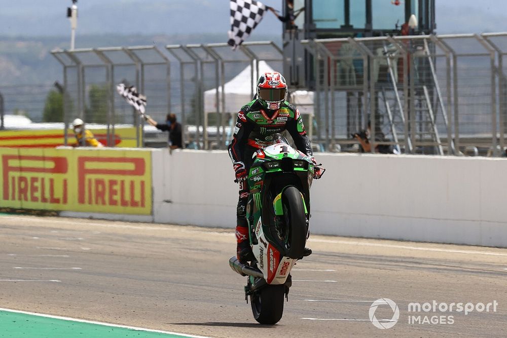 Rea pakt honderdste WSBK-zege in Aragon, Van der Mark elfde