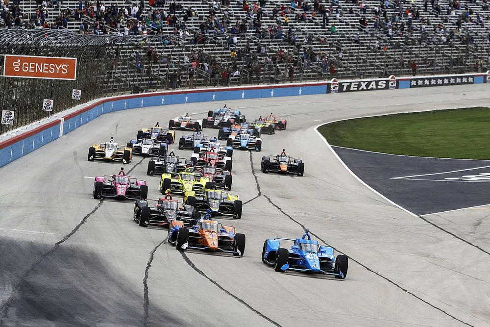 Alex Palou, Chip Ganassi Racing Honda, Will Power, Team Penske Chevrolet, Scott Dixon, Chip Ganassi Racing Honda, Jack Harvey, Meyer Shank Racing Honda, Colton Herta, Andretti Autosport Honda, start