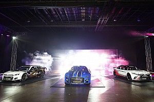 NASCAR Gen7: Chevrolet, Ford, Toyota zeigen ihre fertigen Autos für 2022