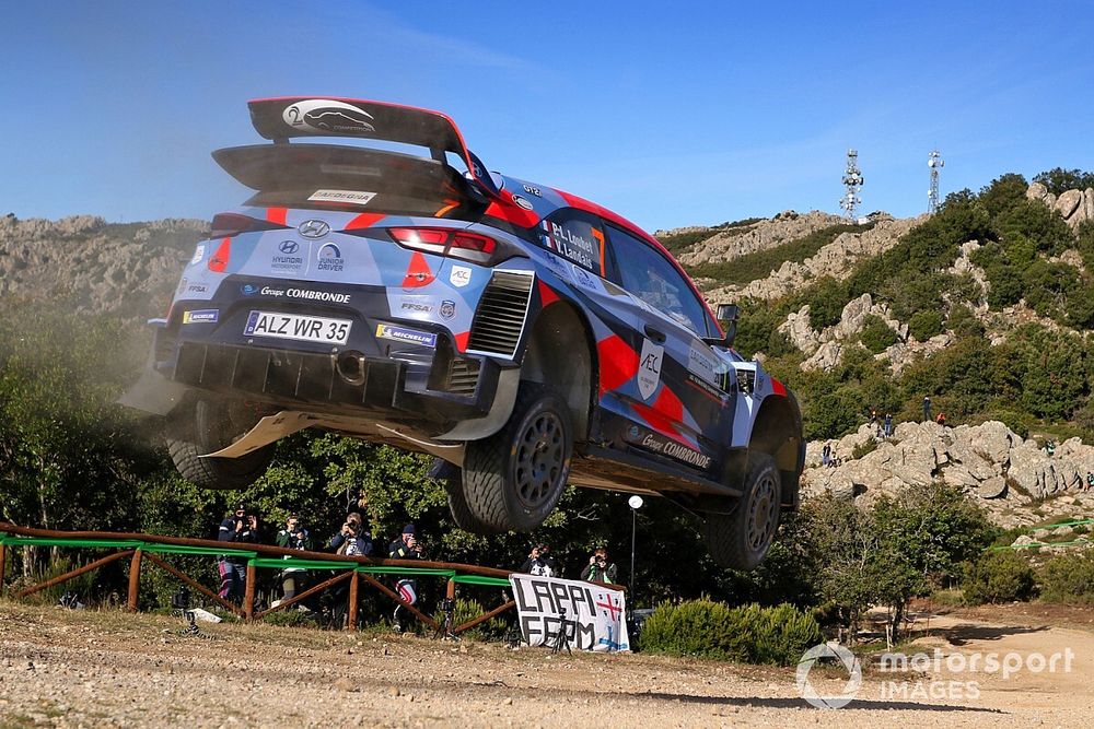 Pierre-Louis Loubet, Vincent Landais, Hyundai 2c Competition Hyundai i20 Coupe WRC