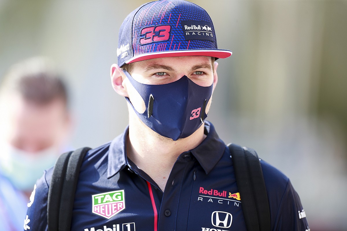 Verstappen, Perez'le çalışmaktan memnun