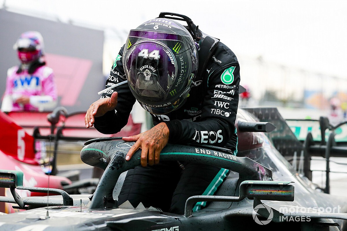 Emocionado, Hamilton celebra hepta: "Isso vai muito além dos meus sonhos"