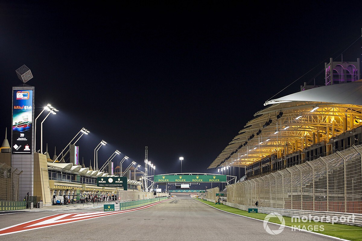 Caras nuevas, preparativos y fútbol, el jueves de la F1 en Sakhir