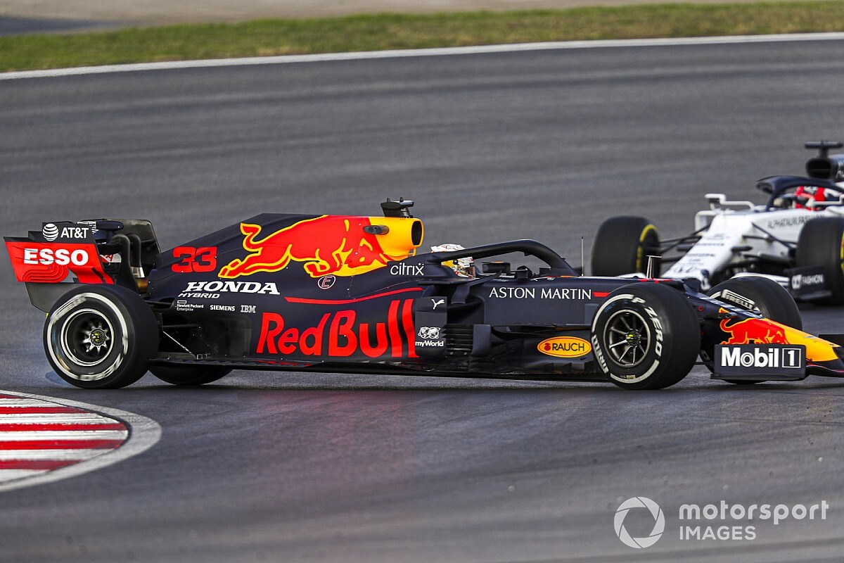 Verstappen: "Eğer yağmur yağarsa çivili lastiklere ihtiyacımız olacak!"