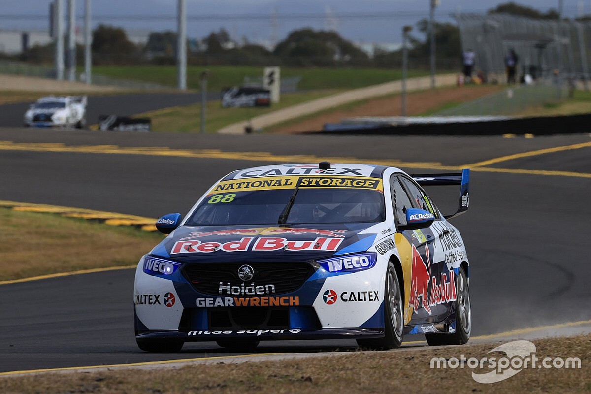 Sydney Supercars: Whincup, McLaughlin split Sunday poles
