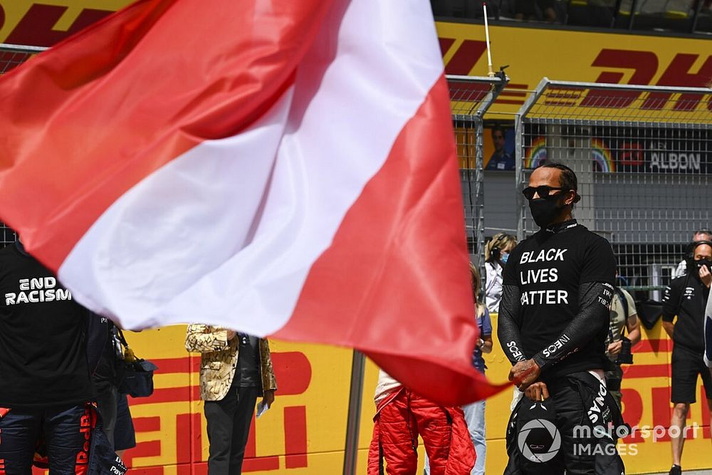 Hamilton többet várna a Ferrari kaliberű csapatoktól a rasszizmus ellen