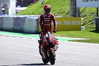 M&aacute;rquez: "Bagnaia se siente pr&aacute;cticamente invencible"