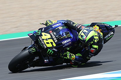 Rossi maalt niet om kwalificatie: “Racetempo is stuk beter”