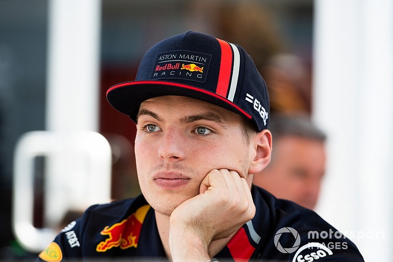 Verstappen ontkent een agressieve rijstijl te hebben