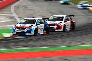 Il Team Clairet Sport con tre Peugeot in TCR Europe nel 2020