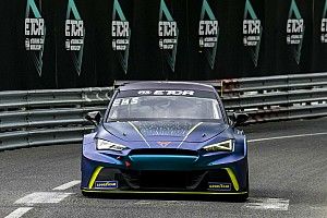 ETCR | Mattias Ekstrom Re a Pau nella tripletta Cupra EKS