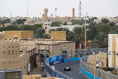Ad Diriyah, c'est "Suzuka avec des murs"