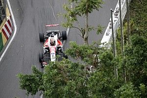 Zhou soulagé de ne pas être blessé après son crash