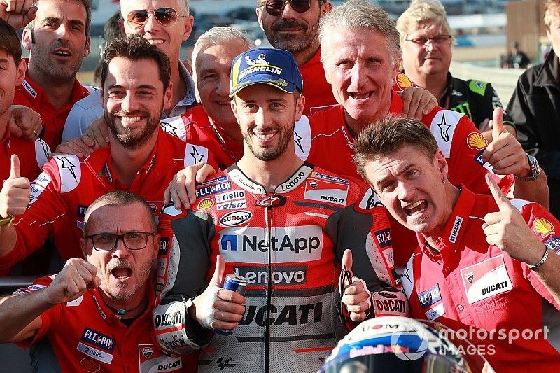 Dovizioso se lleva una disputadísima pole position en Motegi; Márquez, sexto