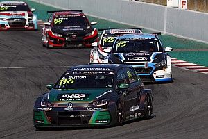 TCR Australia reveals 2019 calendar