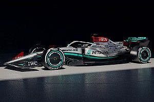 Mercedes explains decision to return to silver F1 livery for 2022