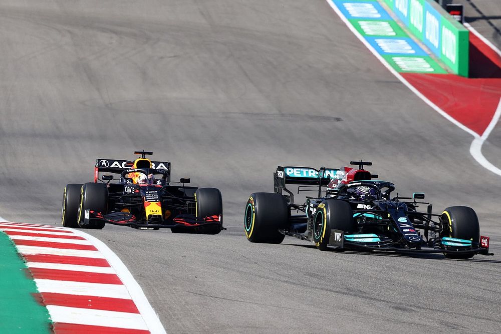 Lewis Hamilton, Mercedes W12, Max Verstappen, Red Bull Racing RB16B