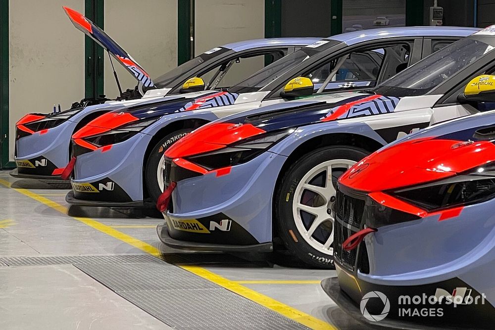 TCR Italy | Aggressive si prepara per il 2022, arrivano 4 Elantra