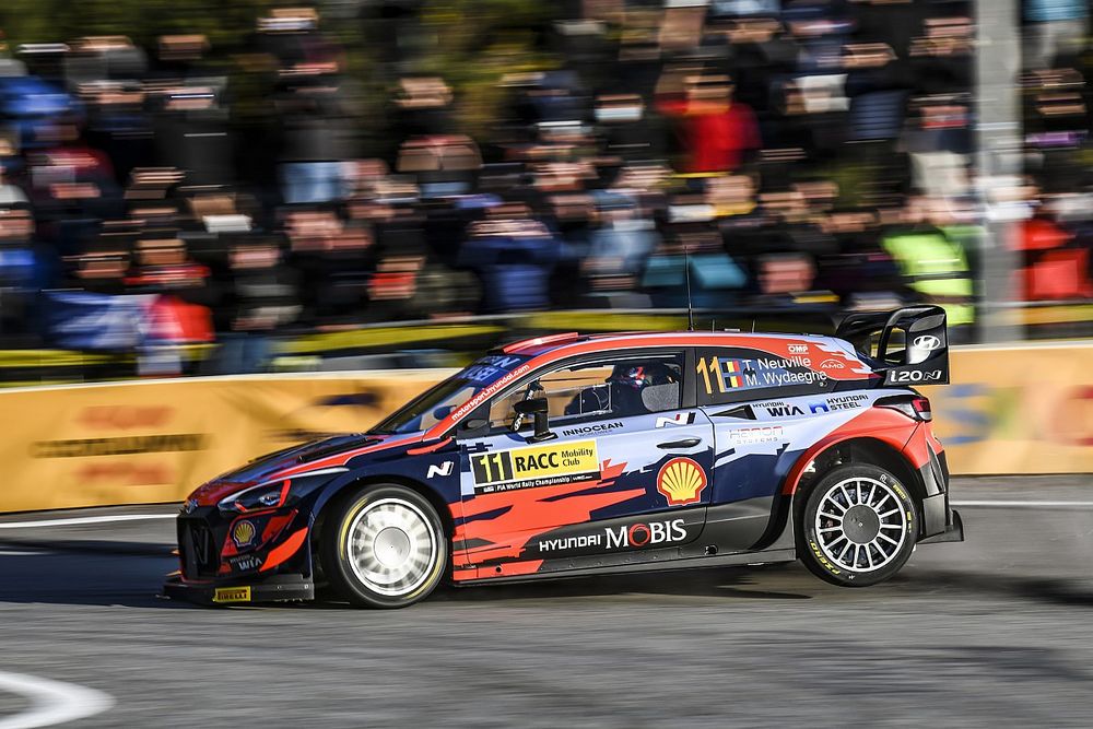 WRC, Rally Spagna, PS4: Neuville riparte forte. Tanak KO!