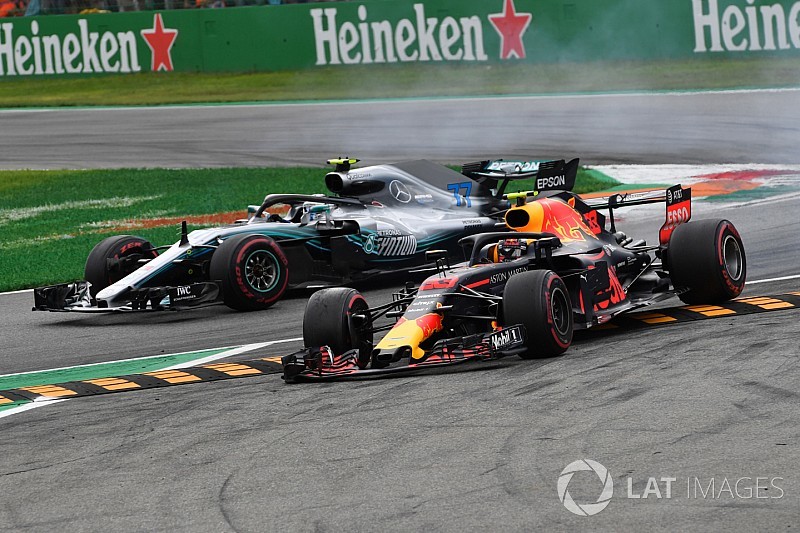 Bottas teleurgesteld in Verstappen: "Verwachtte een fair gevecht van hem"