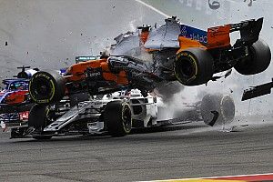В Sauber подвели итоги анализа Halo с машины Леклера после стартовой аварии в Спа