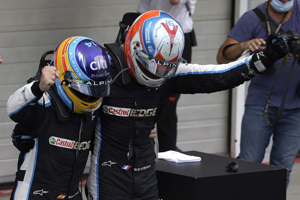 Esteban Ocon, Alpine F1, 1st position, and Fernando Alonso, Alpine F1, celebrate in Parc Ferme