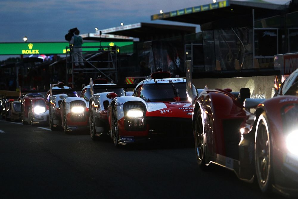 #7 Toyota Gazoo Racing Toyota GR010 - Hybrid Hypercar, Mike Conway, Kamui Kobayashi, José María López 