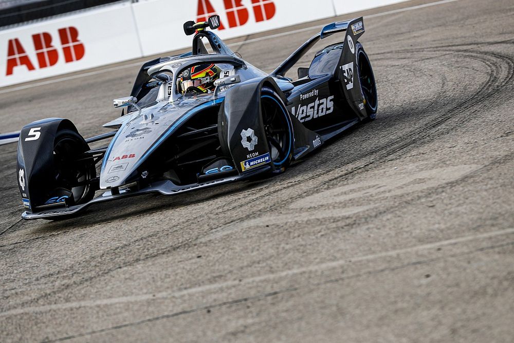Mercedes en passe de quitter la Formule E
