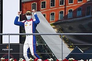 Hasil Race 3 F3 Belgia: Martins Dipaksa Menyerah pada Doohan