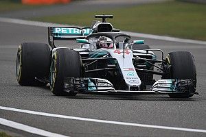 Hamilton somber: "Weet niet of we Ferrari kunnen uitdagen"
