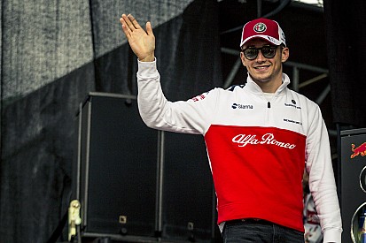 Russell: Sucesso de Leclerc na Sauber ajuda jovens como eu