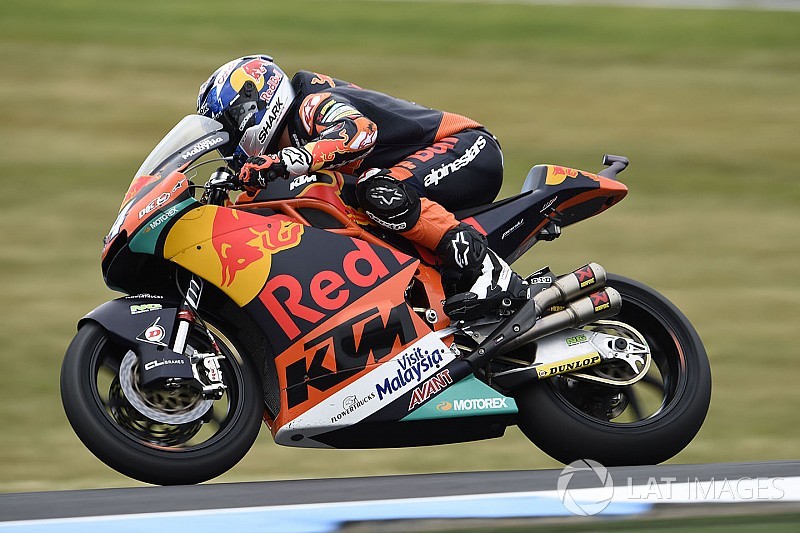 Moto2豪州決勝:オリベイラ初優勝。中上2番手走行中に痛恨の転倒