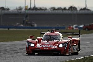 Cadillac reste devant, Alonso en mode qualifs