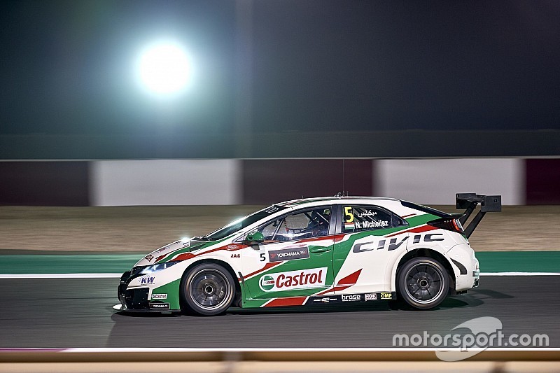 WTCC: Michelisz robbantott Katarban, leggyorsabb volt a második edzésen