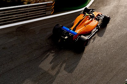 Nagyjából 1.5 másodperccel lehet lassabb az F1 2019-ben