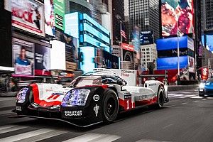 VÍDEO: Porsche 919 Hybrid anda pelas ruas de Nova York