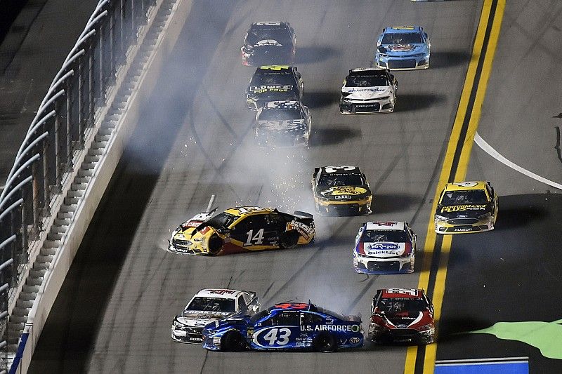 Crash: Clint Bowyer, Stewart-Haas Racing, Chevrolet Camaro Haas 30 Years of the VF1 and Darrell Wallace Jr., Richard Petty Motorsports, Chevrolet Camaro U.S. Air Force