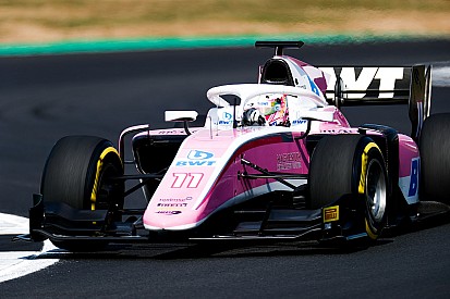 F2 Silverstone: Gunther, Russell ve Norris'in önünde ilk zaferini elde etti
