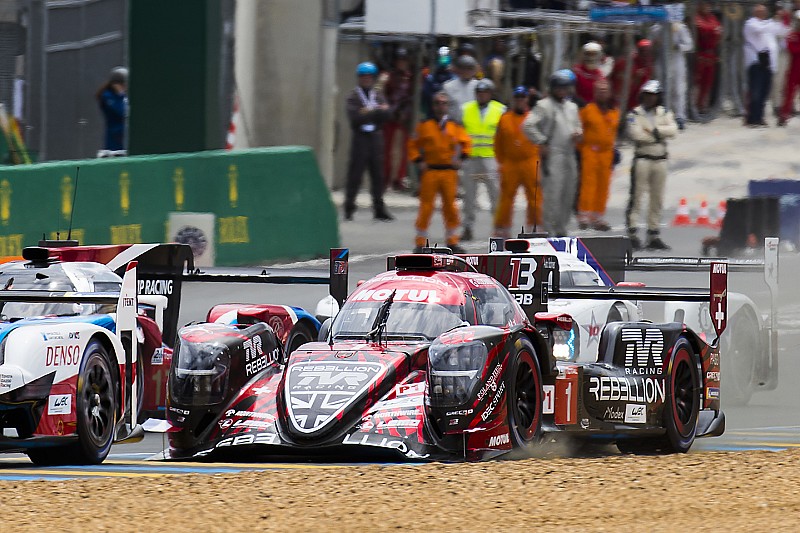 Lotterer justifica su incidente con el Toyota de Alonso: "El morro se soltó antes de la curva"