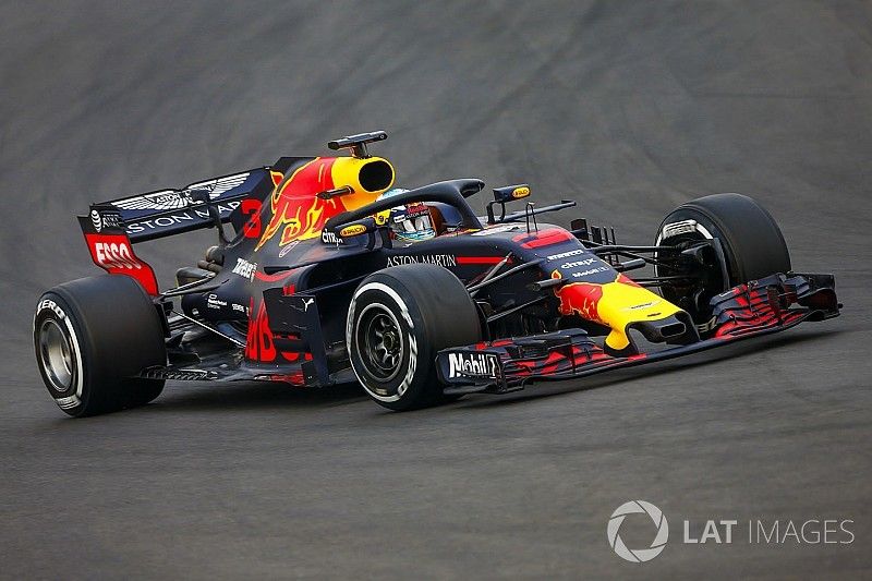 Ricciardo sluit eerste testdag Barcelona af als snelste
