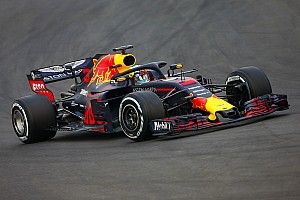 Ricciardo sluit eerste testdag Barcelona af als snelste