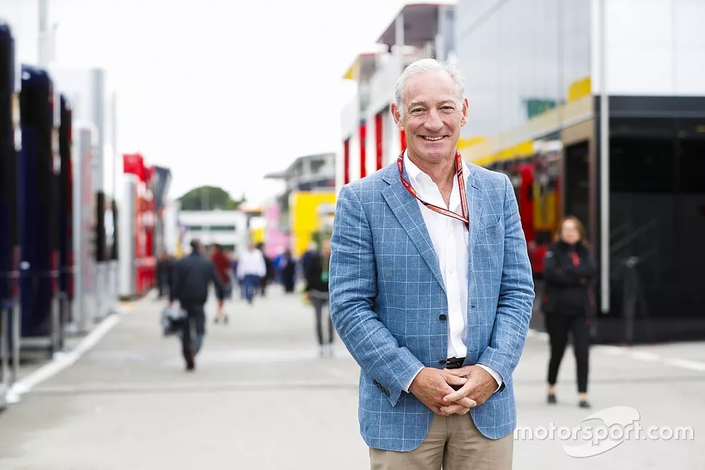 Greg Maffei, directeur ex&eacute;cutif, Liberty Media, dans le paddock