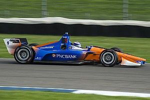 Indy GP: Dixon leads Power in warm-up