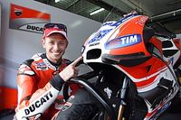 Stoner will help Lorenzo “find his feet” at Ducati