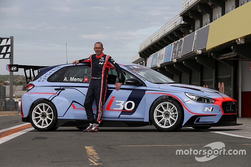 Alain Menu fährt die letzten zwei Rennen der TCR International Series
