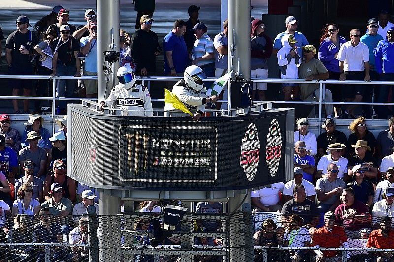 Analysis: How the addition of stages affected the Daytona 500