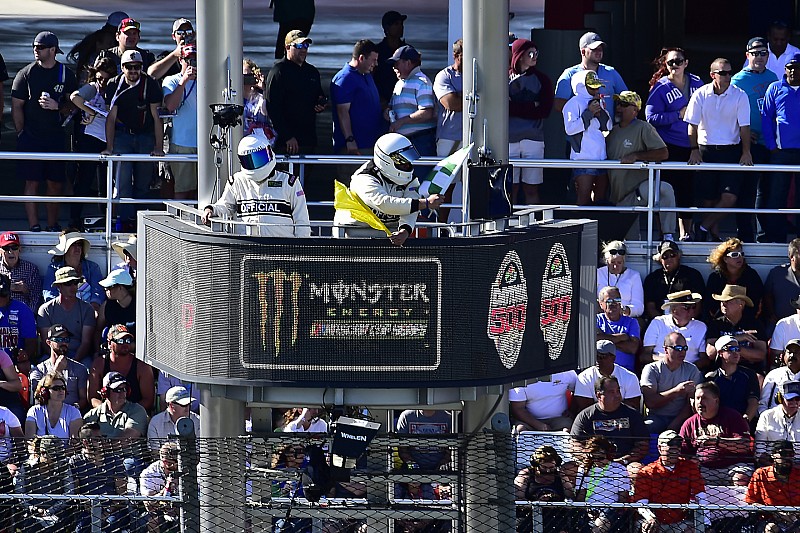 Analysis: How the addition of stages affected the Daytona 500
