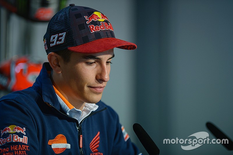 Senggolan di Q2, Marquez minta maaf kepada Vinales